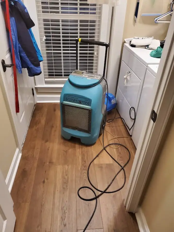 Commercial dehumidifier deployed for Crawl Space Restoration in Ocala